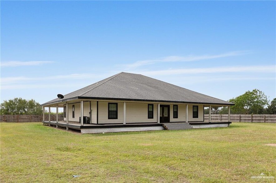 7209 N Mile 6 Rd, Weslaco, TX for sale - Primary Photo - Image 1 of 25