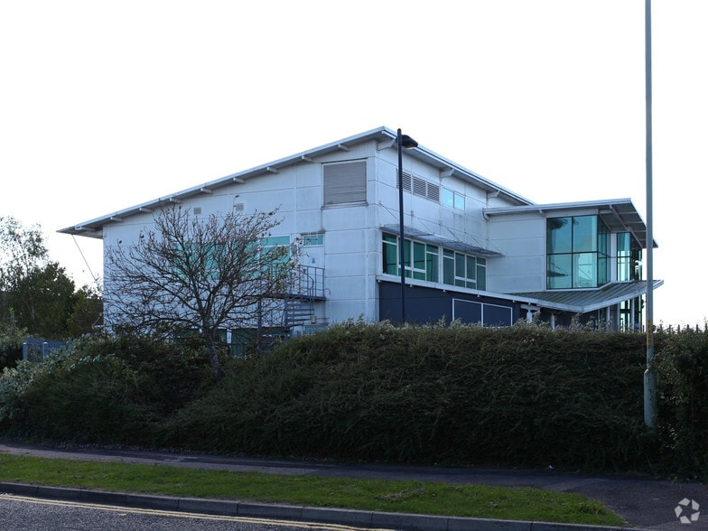 Long Barrow Way, Ashford for lease - Building Photo - Image 2 of 6