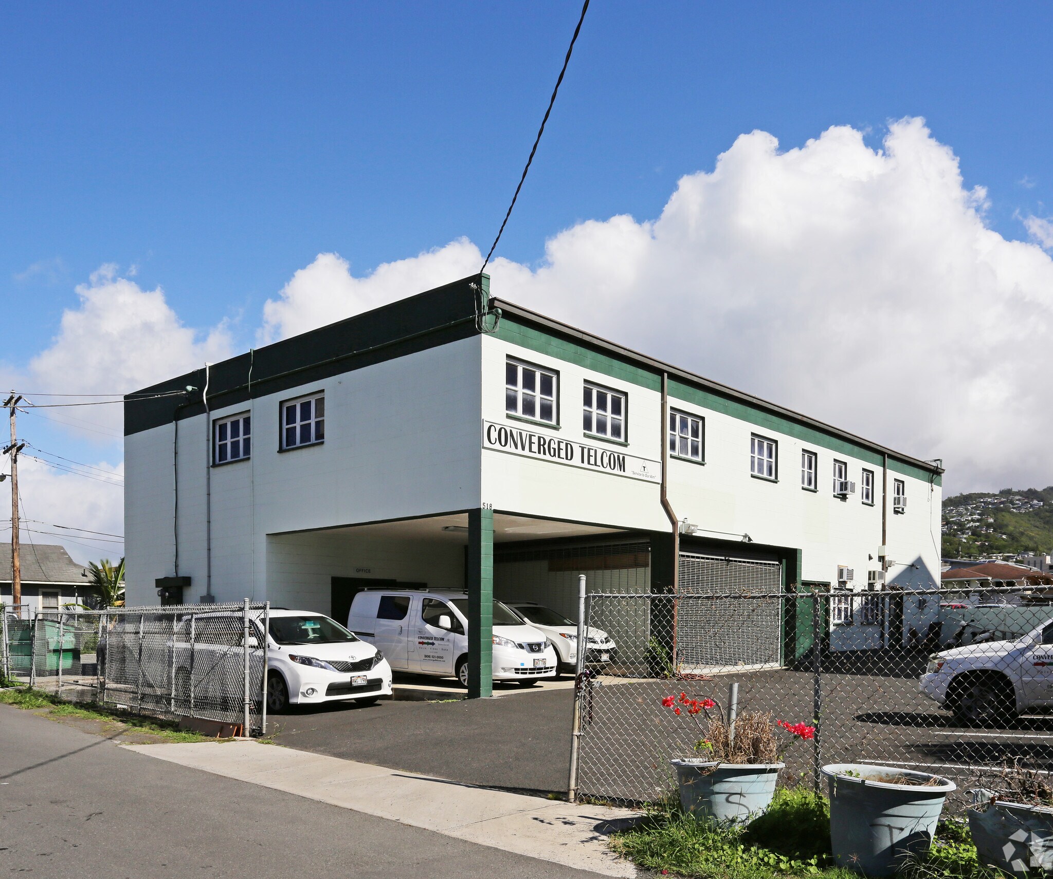 518 Holokahana Ln, Honolulu, HI for sale Primary Photo- Image 1 of 1