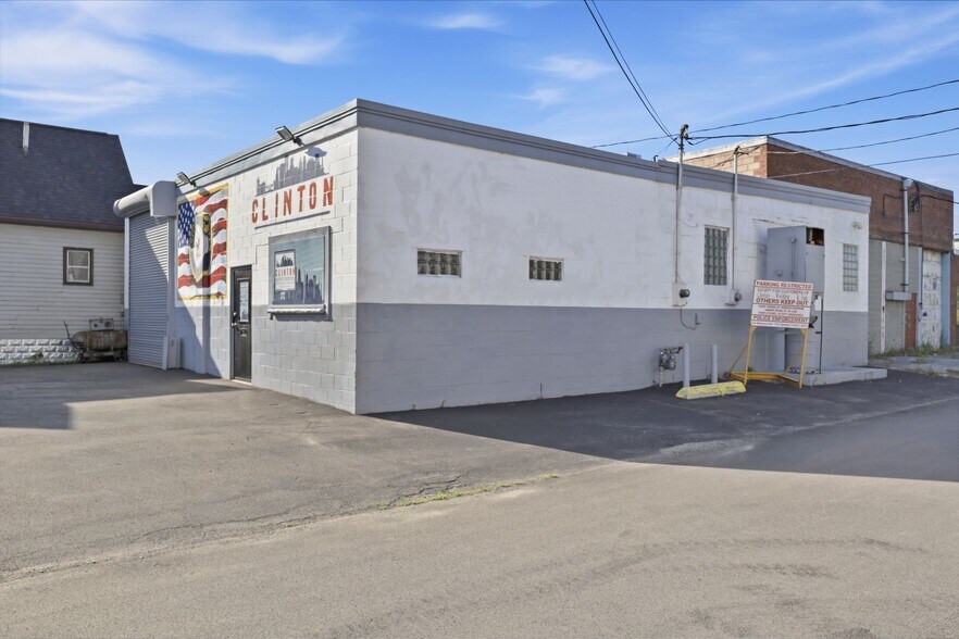 1273 Clinton St, Buffalo, NY à vendre - Photo du bâtiment - Image 3 de 15