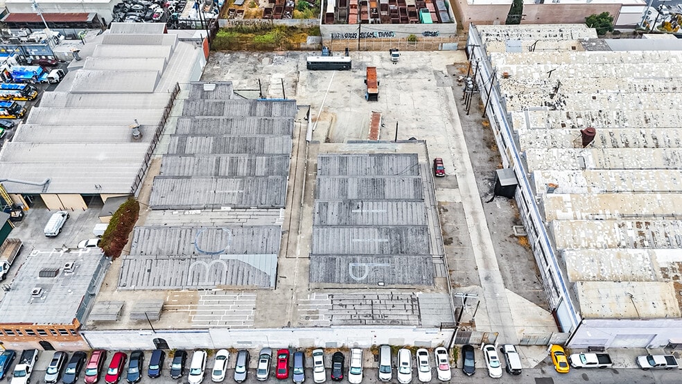 911-931 E 59th St, Los Angeles, CA for lease - Building Photo - Image 3 of 5