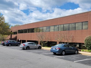 7610-7616 Standish Pl, Rockville, MD for lease Interior Photo- Image 1 of 4