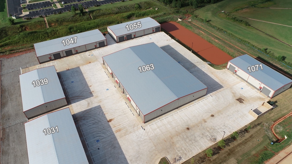 1031 Thunderbird Lane, Mustang, OK for lease - Aerial - Image 2 of 14