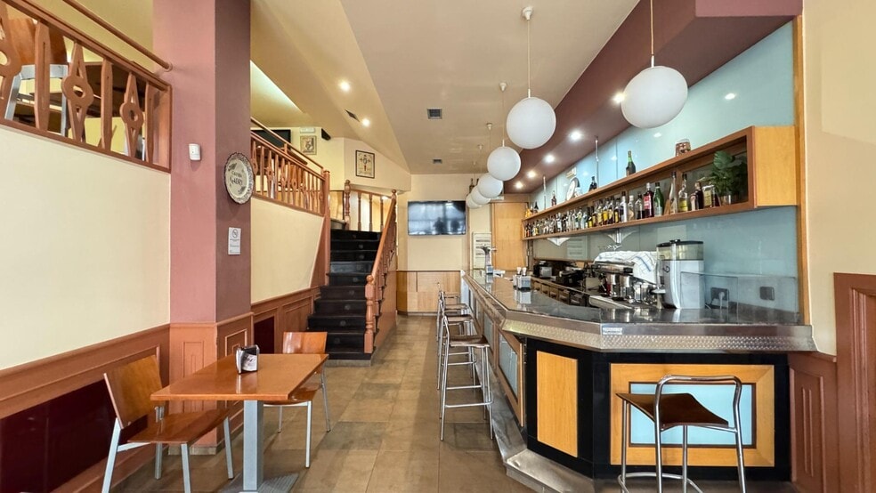 Retail in Vigo, Pontevedra for sale - Interior Photo - Image 3 of 28