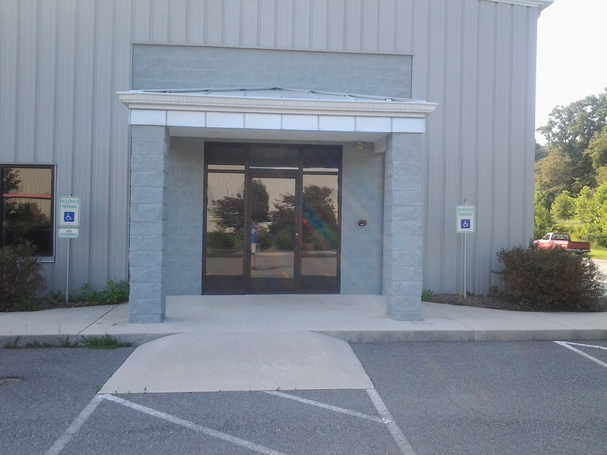 159 Old Dominion Dr, Madison Heights, VA for sale Primary Photo- Image 1 of 1