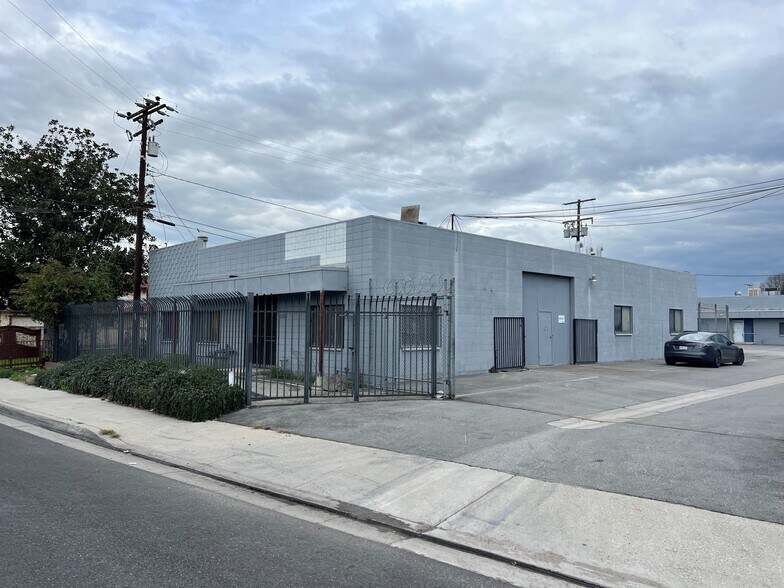 2106 Mountain View Rd, El Monte, CA à louer - Photo du bâtiment - Image 1 de 4