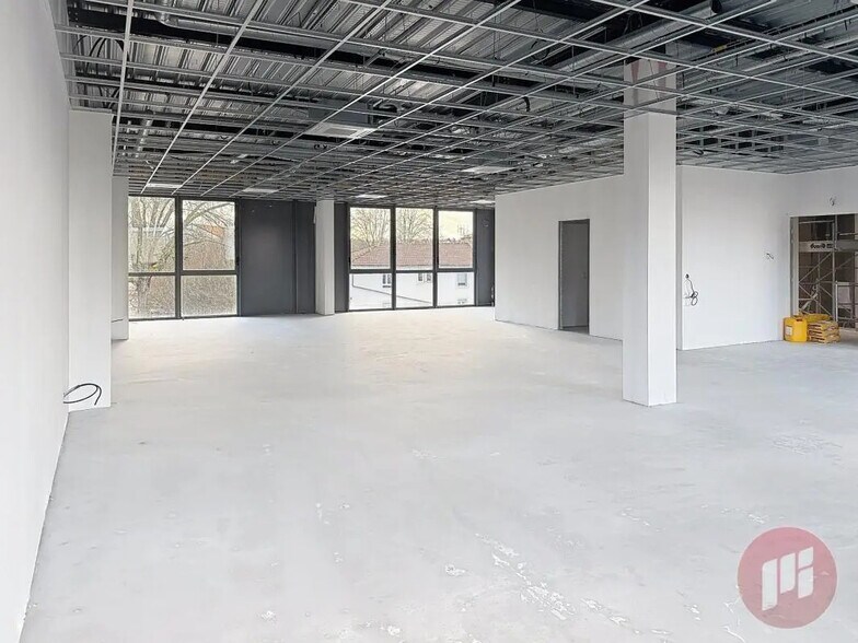 Office in Limoges for sale - Interior Photo - Image 3 of 4