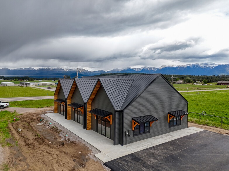 101 Jewel Basin Ct, Bigfork, MT for sale - Building Photo - Image 2 of 19
