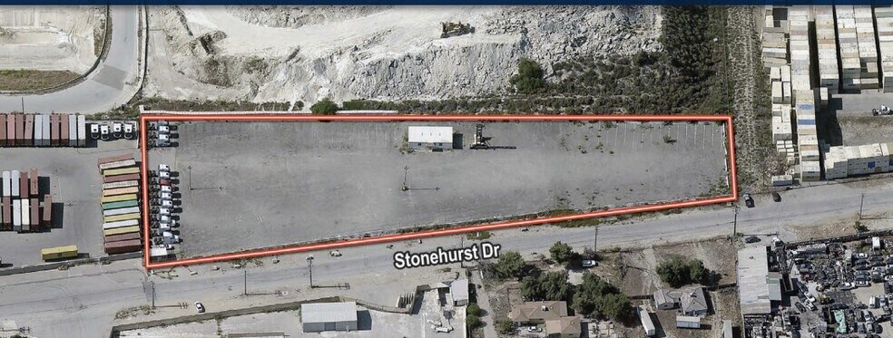 2116-2160 W Stonehurst Dr, Rialto, CA à vendre - Photo du bâtiment - Image 1 de 3