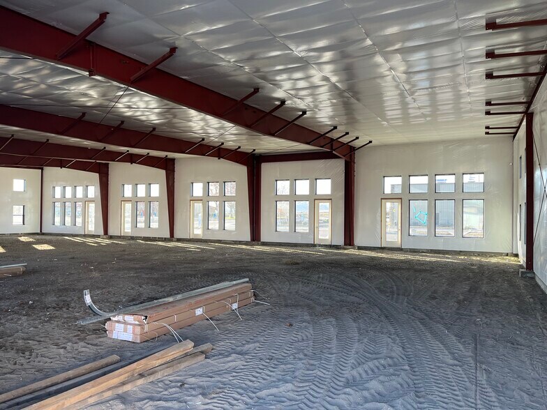 2402 Henderson Loop, Richland, WA for lease - Building Photo - Image 2 of 3