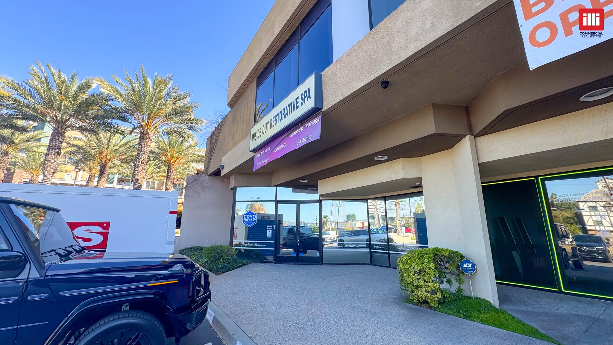 20640-20668 Ventura Blvd, Woodland Hills, CA à louer Photo du bâtiment- Image 1 de 11