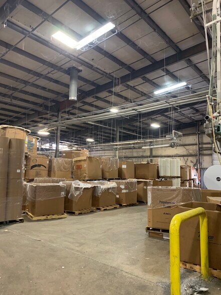 6005 W NC 10 Hwy, Hickory, NC à vendre - Photo intérieure - Image 2 de 5