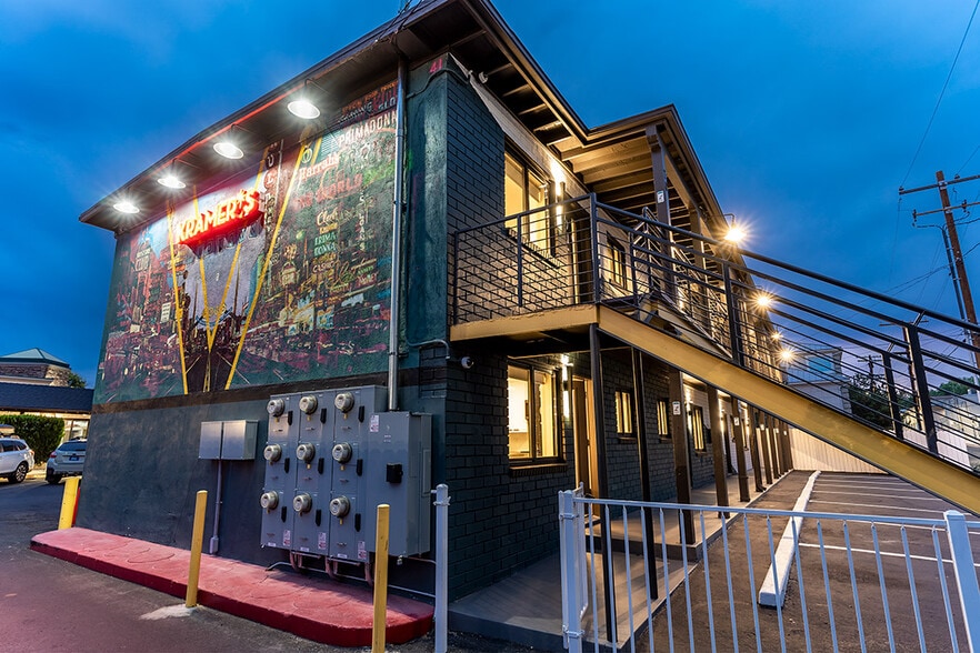 Kramer's Portfolio portfolio of 2 properties for sale on LoopNet.ca - Building Photo - Image 2 of 11