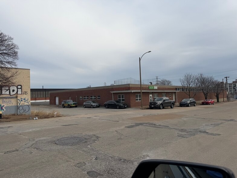 601-611 Edwin St, Saint Louis, MO for sale - Building Photo - Image 3 of 11