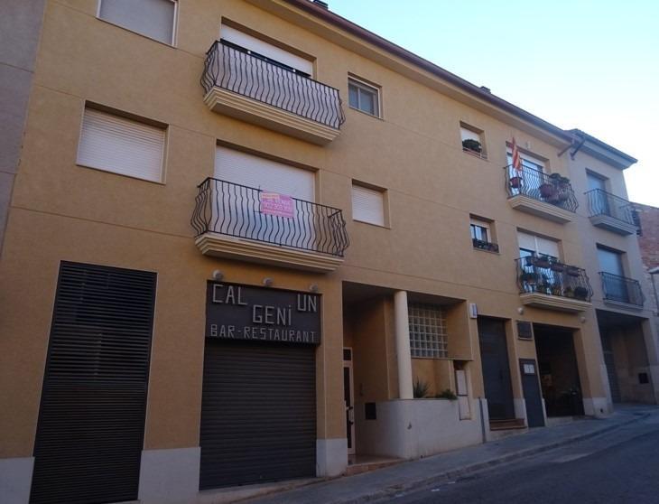 Carrer de la Boleda, L'Arboç, Tarragona for sale Primary Photo- Image 1 of 2