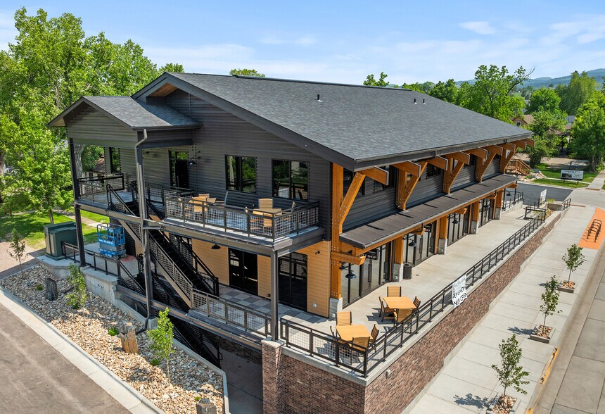 344 N Main St, Spearfish, SD à louer - Photo du bâtiment - Image 2 de 10