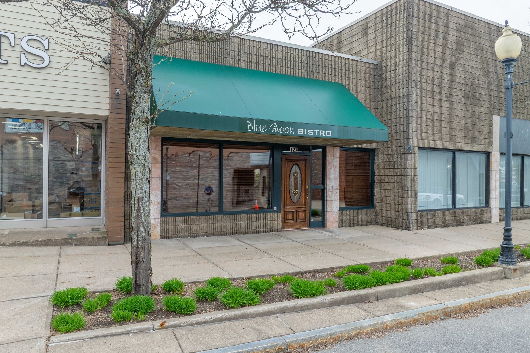 122 Cayuga St, Fulton, NY for sale Primary Photo- Image 1 of 58