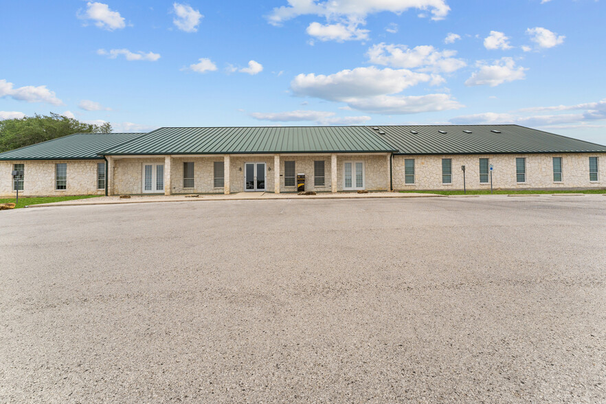 3586 US Highway 181 N, Floresville, TX à vendre - Photo du b timent - Image 3 de 92