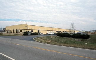 Plus de détails pour 3801-3825 Collins Ln, Louisville, KY - Industriel à louer