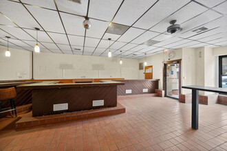 4369 N Elston Ave, Chicago, IL à louer Photo intérieure- Image 2 de 19