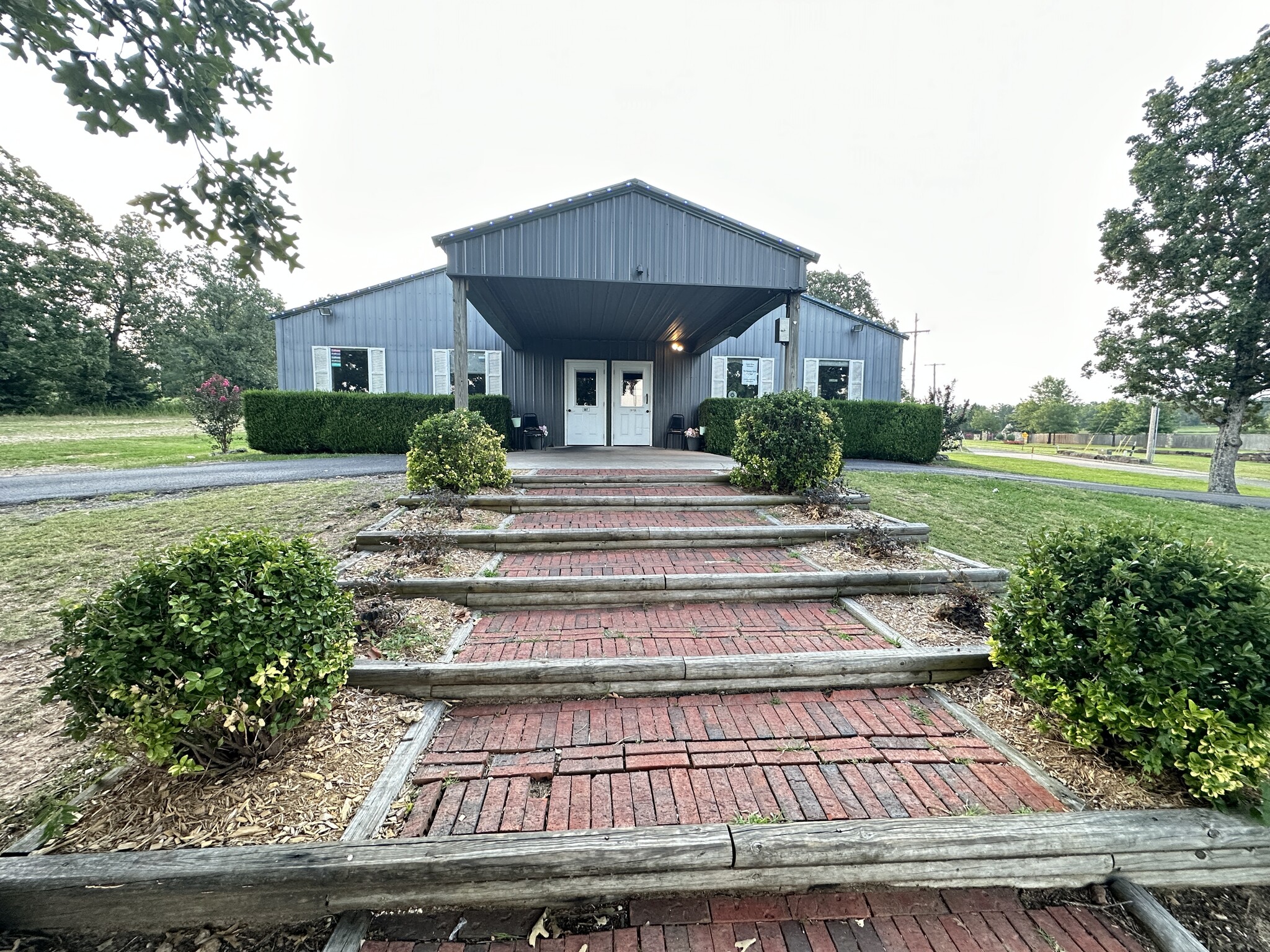 1095 E 4th St, Tahlequah, OK for sale Building Photo- Image 1 of 1