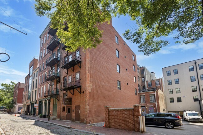 Plus de détails pour 220 Church St, Philadelphia, PA - Commerce de détail à louer