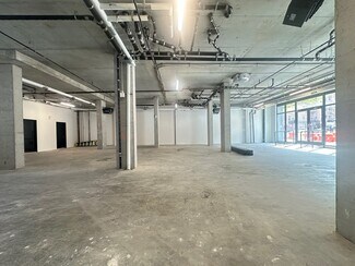 Plus de détails pour 1024 Manhattan Ave, Brooklyn, NY - Commerce de détail à louer