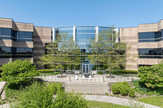 More details for 544 Lakeview Pkwy, Vernon Hills, IL - Coworking for Lease