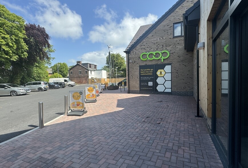 1 Sandy Ln, Poulton Le Fylde for lease - Building Photo - Image 2 of 3