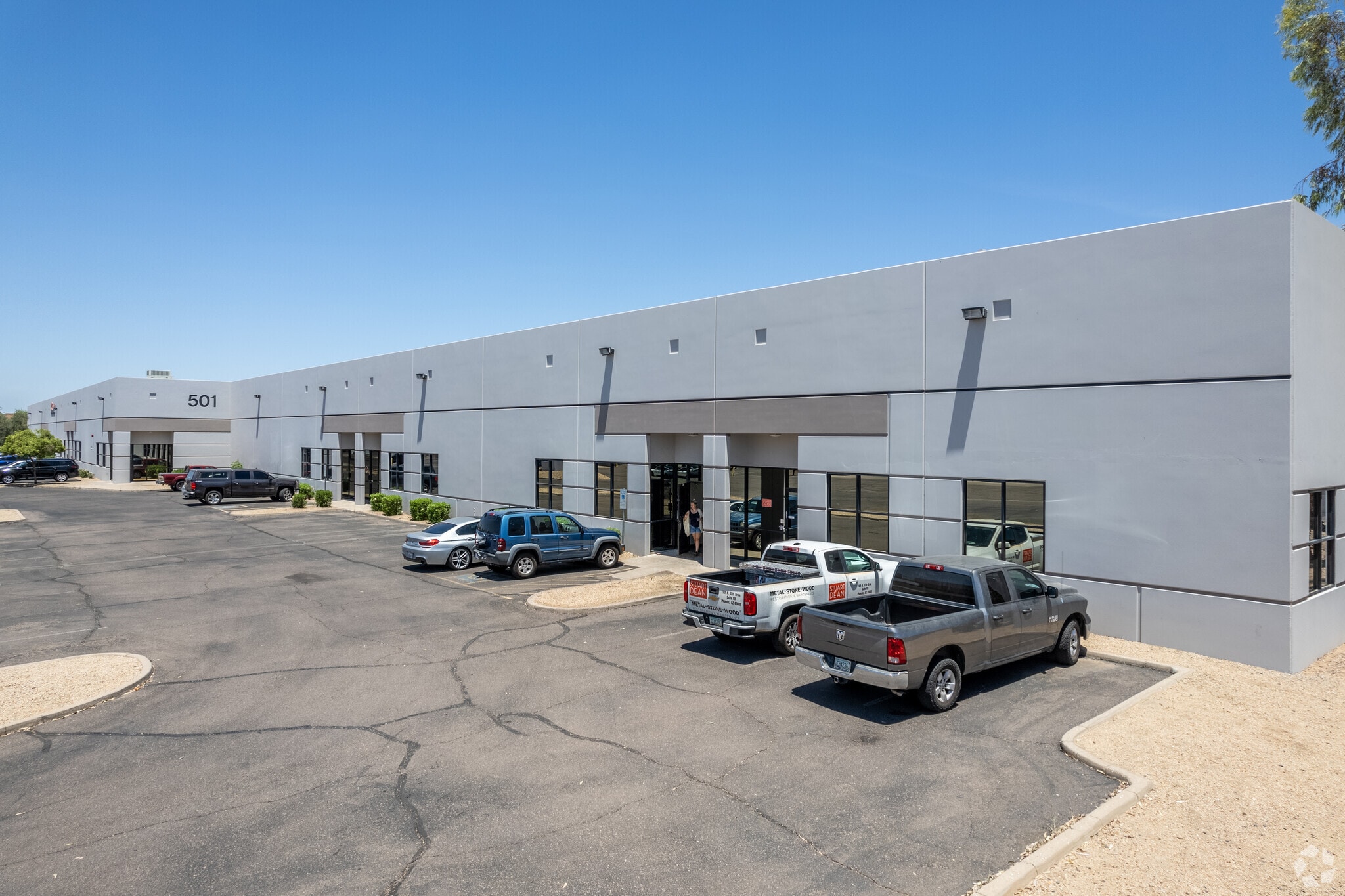 501 N 37th Dr, Phoenix, AZ for lease Primary Photo- Image 1 of 7