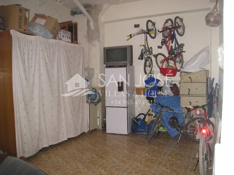 Commerce de détail dans Aspe à vendre - Photo du bâtiment - Image 2 de 3