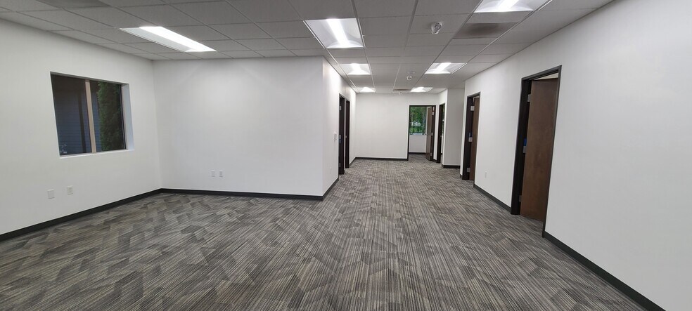 2025 Madrona Ave SE, Salem, OR à louer - Photo intérieure - Image 1 de 24