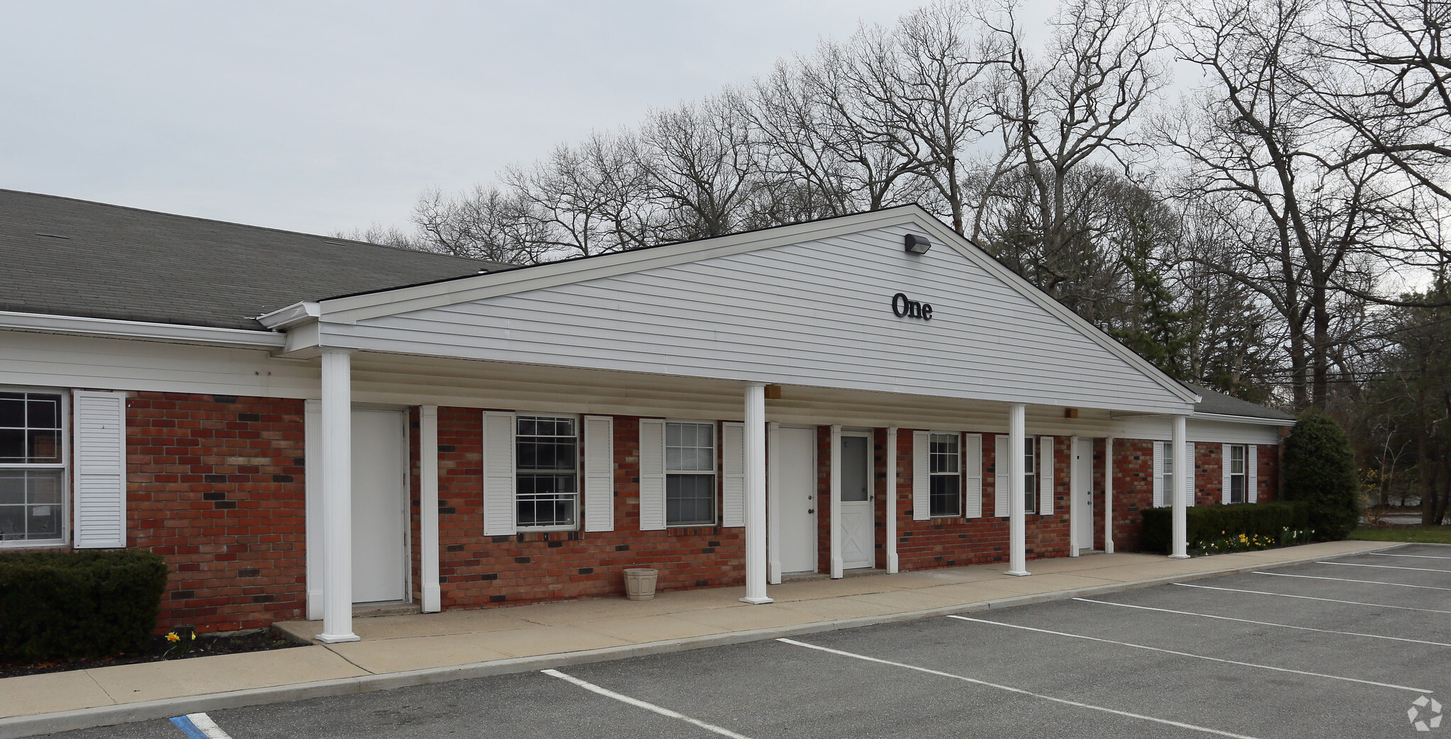 1 Medical Dr, Port Jefferson Station, NY à vendre Photo du bâtiment- Image 1 de 1