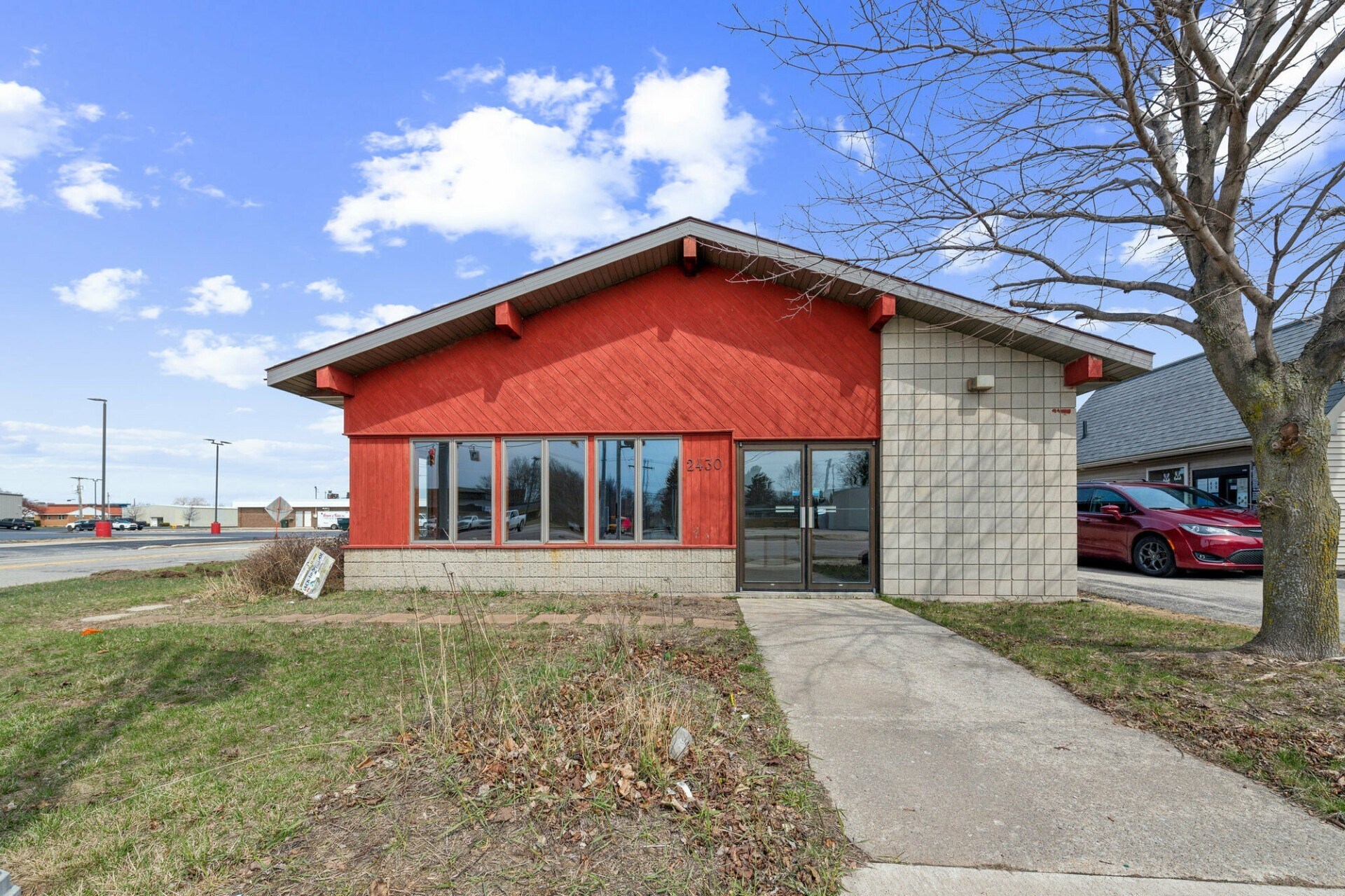 2430 Ludington St, Escanaba, MI à vendre Photo du bâtiment- Image 1 de 2