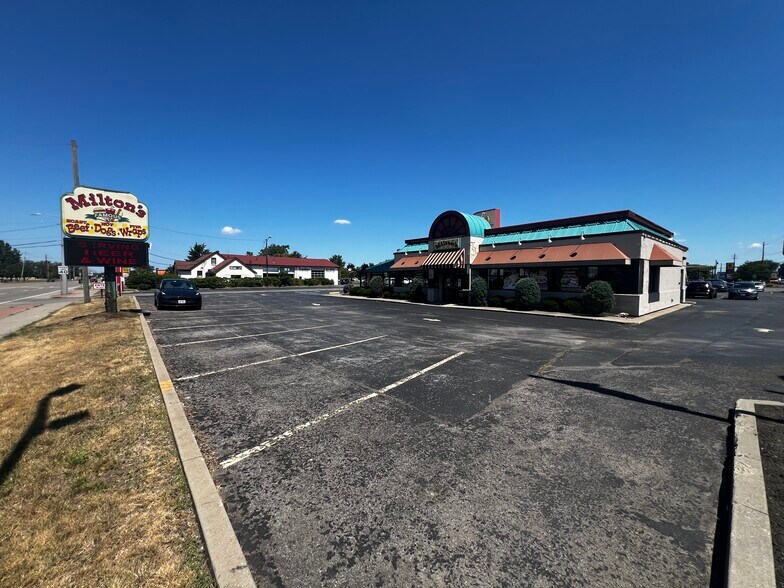 3425 Union Rd, Buffalo, NY à louer - Photo du bâtiment - Image 3 de 11