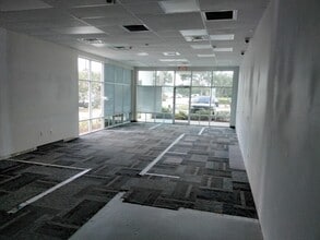 3555 SE Bayside Lakes Blvd, Palm Bay, FL for lease Interior Photo- Image 1 of 3