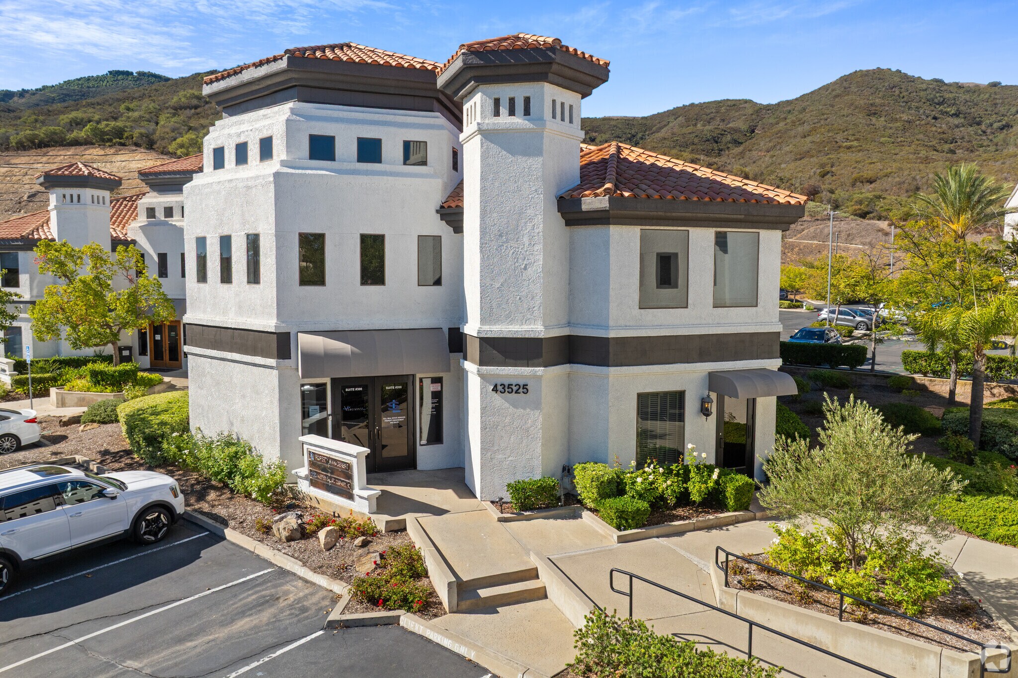 43525 Ridge Park Dr, Temecula, CA à vendre Photo principale- Image 1 de 15