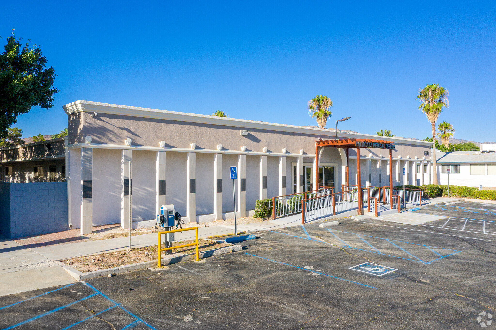 1220 E Avenue S, Palmdale, CA for sale Primary Photo- Image 1 of 1