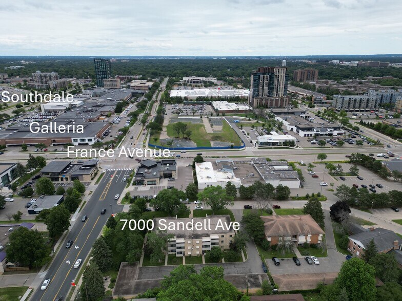 7000 Sandell Ave, Edina, MN à vendre - Photo du bâtiment - Image 2 de 16