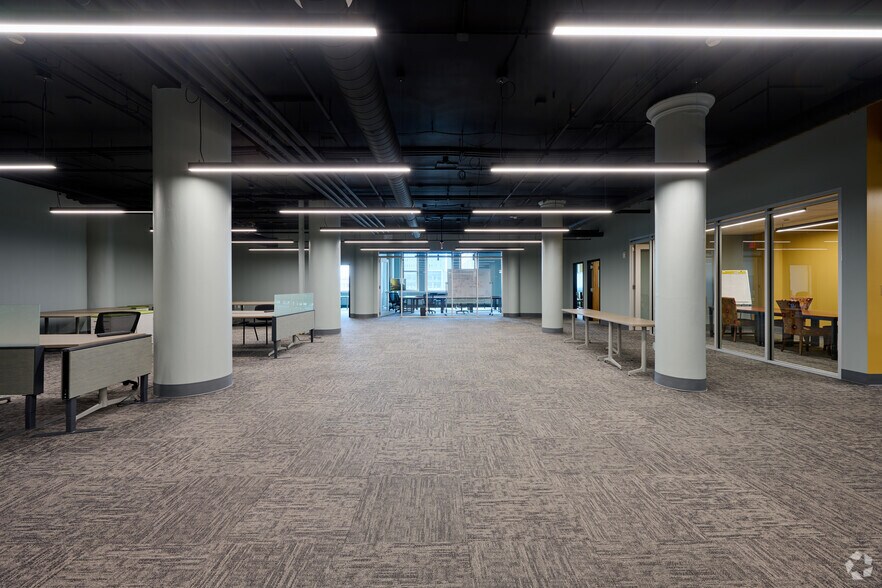 260 E Main St, Rochester, NY à louer - Photo intérieure - Image 3 de 35