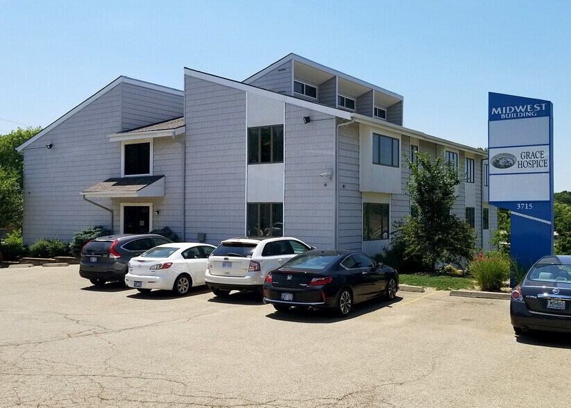 3715 SW 29th St, Topeka, KS for sale - Building Photo - Image 2 of 4