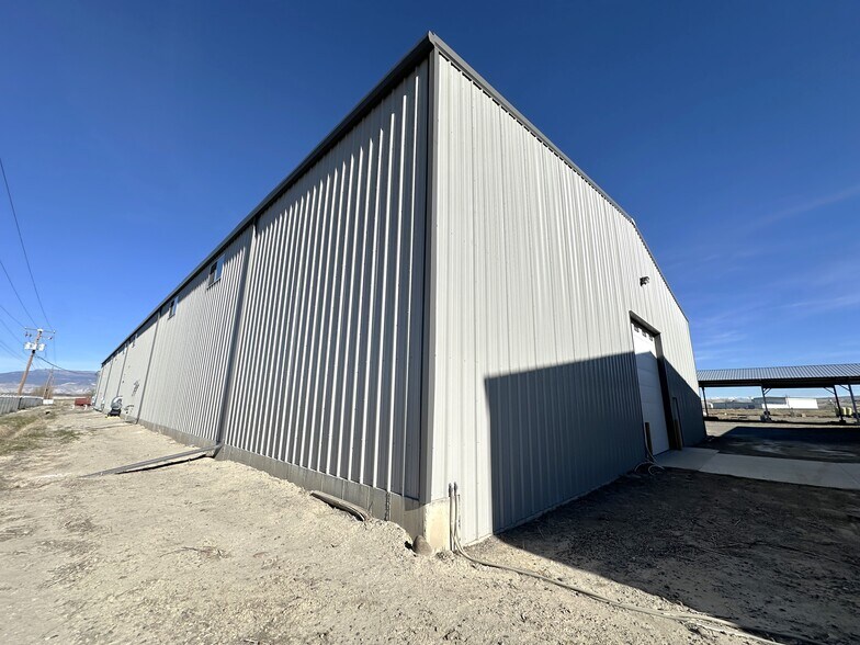 18668 B50 Rd, Delta, CO à vendre - Photo du bâtiment - Image 3 de 44
