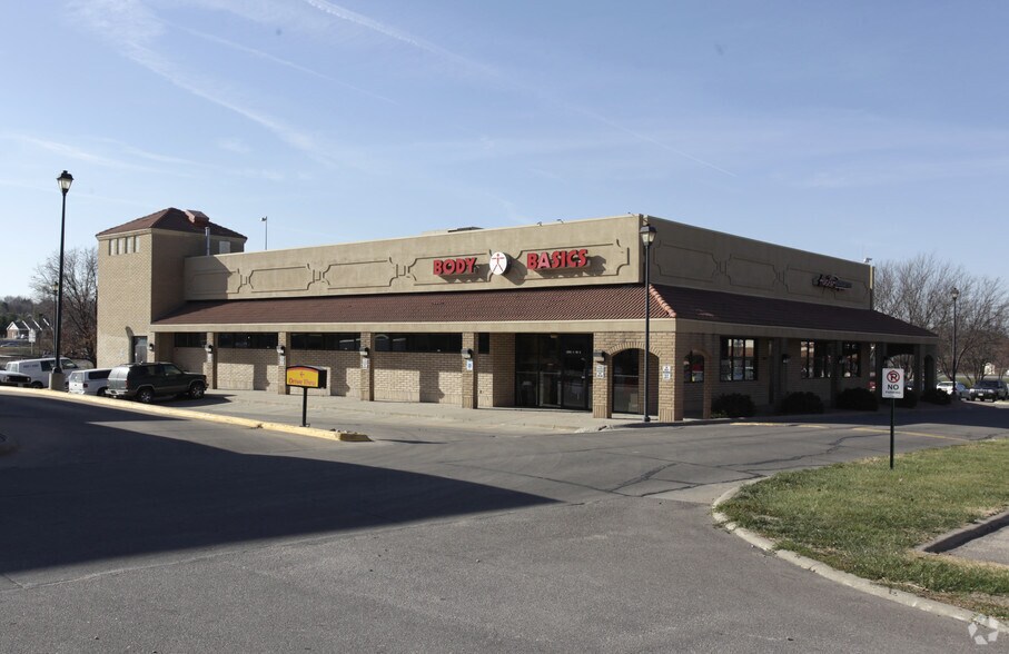 5601 S 56th St, Lincoln, NE à louer - Photo du bâtiment - Image 2 de 4