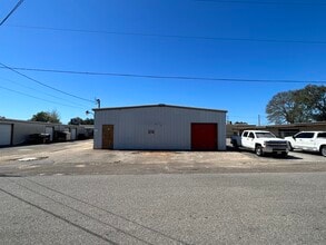 207 Truman St, Fort Walton Beach, FL for lease Building Photo- Image 1 of 28