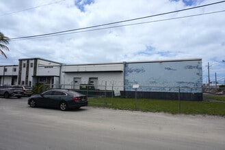 6960-7000 NW 36th Ave, Miami, FL for lease Interior Photo- Image 1 of 24