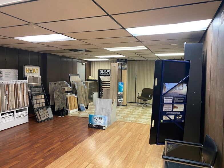 437 Mcgregor Ave NW, Canton, OH for sale - Building Photo - Image 3 of 7