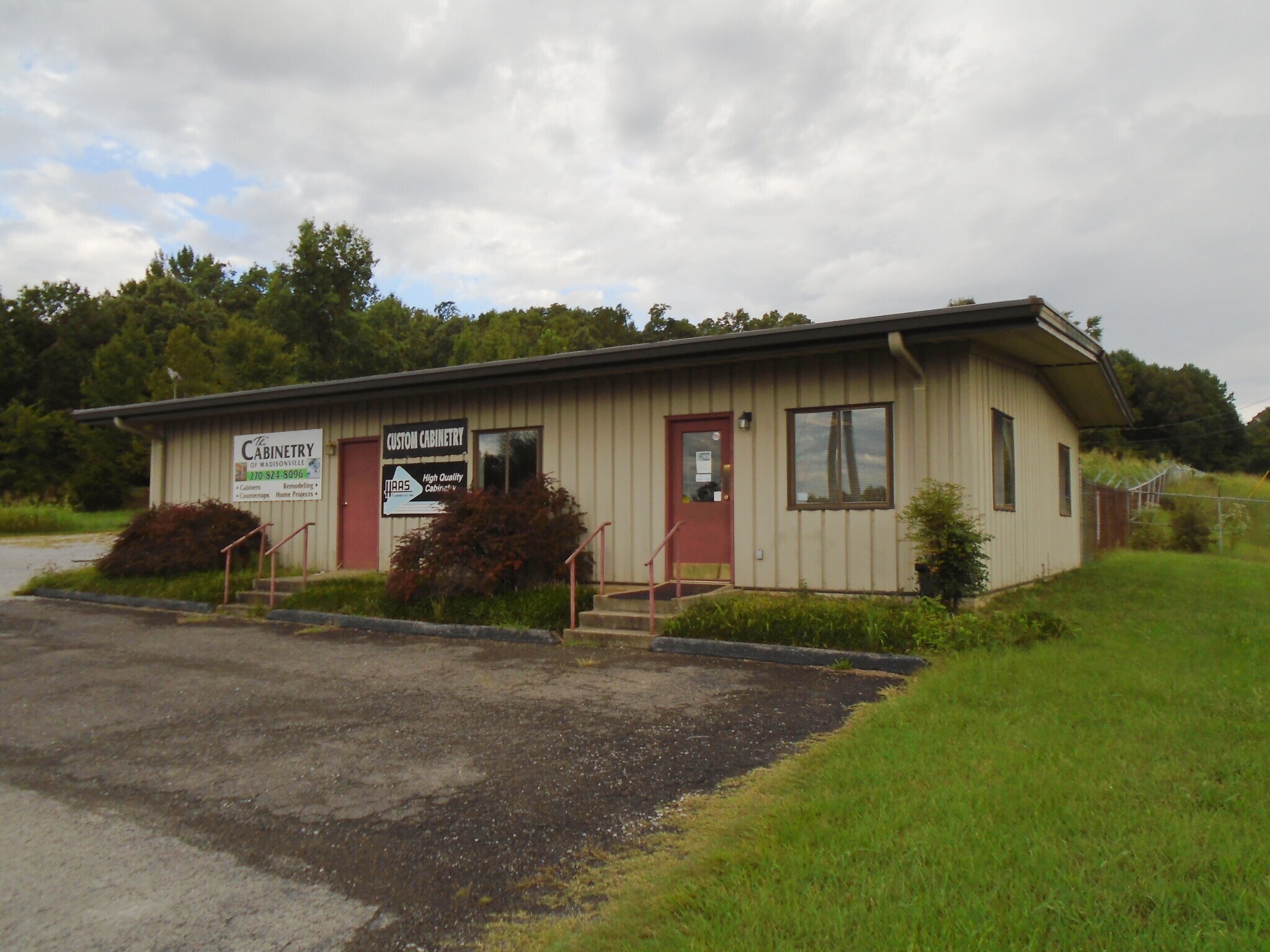 1210 Nebo Rd, Madisonville, KY for sale Primary Photo- Image 1 of 8