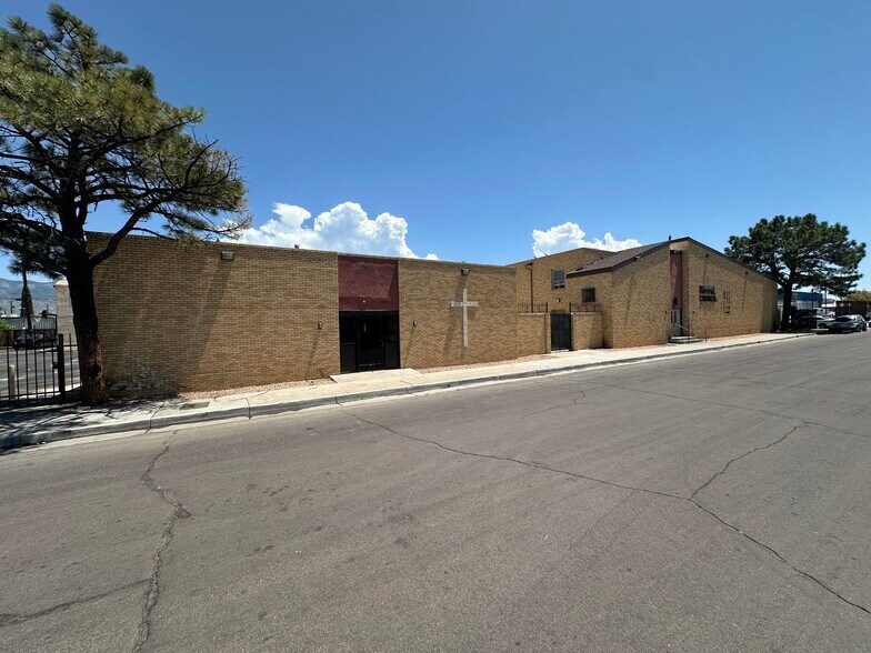124 Texas St NE, Albuquerque, NM for sale - Building Photo - Image 1 of 7