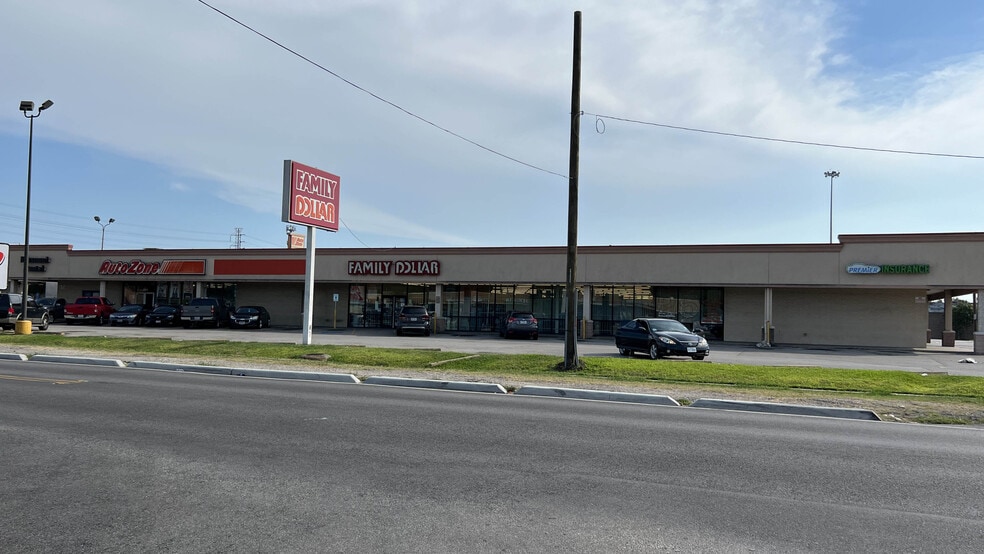 7920-8404 Howard Dr, Houston, TX à louer - Photo du bâtiment - Image 3 de 4