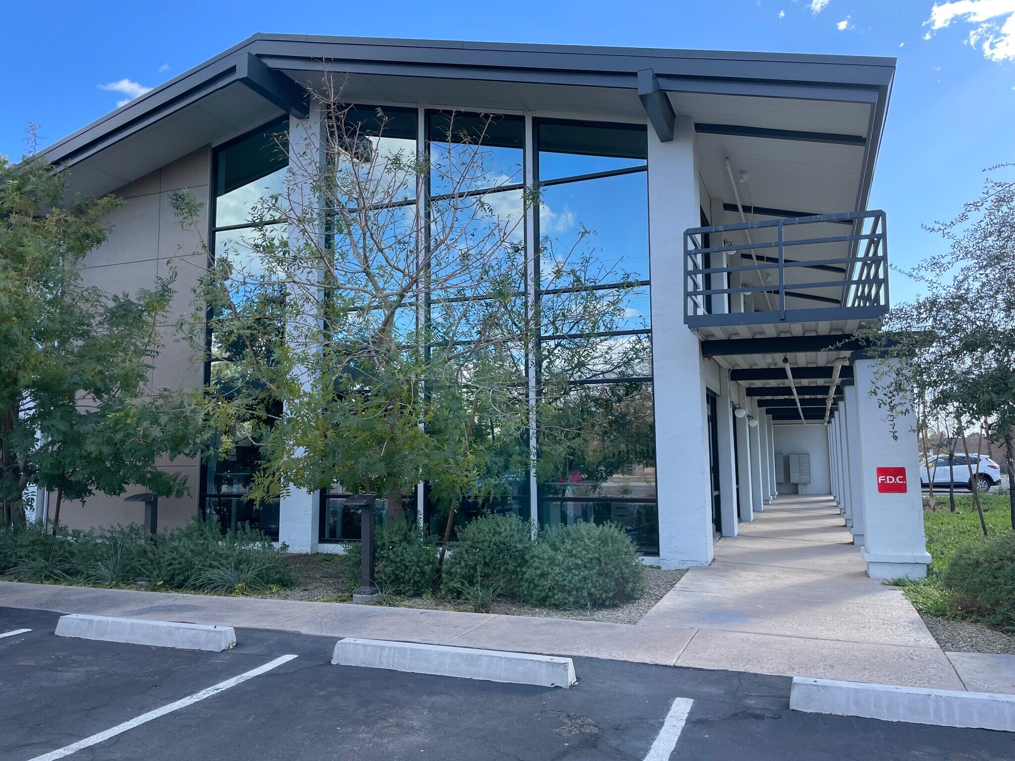 201 E Southern Ave, Tempe, AZ for lease Primary Photo- Image 1 of 10